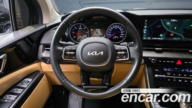 Kia Canival 2023 — photo 13