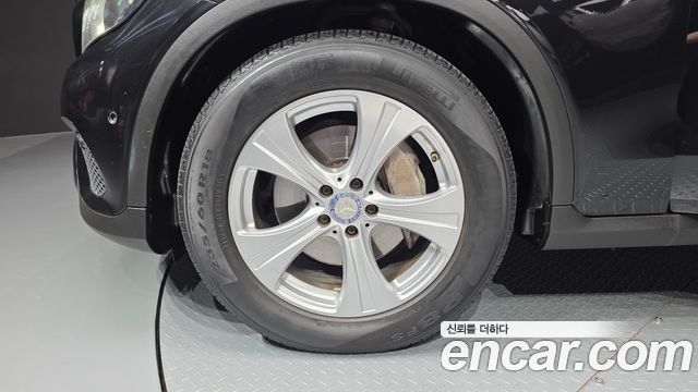 Mercedes-Benz GLC-Class 2017 — photo 5