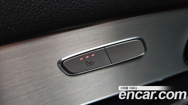 Mercedes-Benz GLC-Class 2017 — photo 17