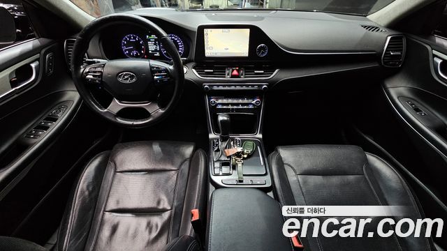 Hyundai Grandeur 2017 — photo 10
