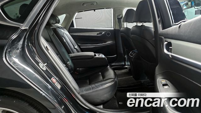 Hyundai Grandeur 2017 — photo 17