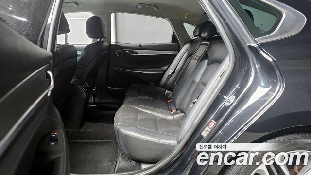 Hyundai Grandeur 2017 — photo 18