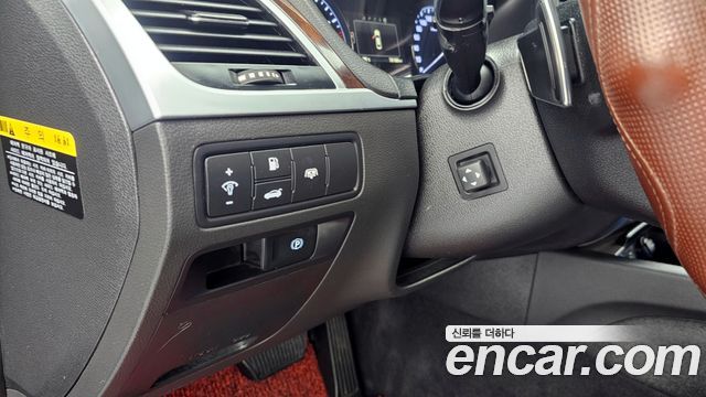 Hyundai Genesis 2016 — photo 22