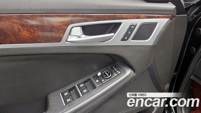 Hyundai Genesis 2016 — photo 23
