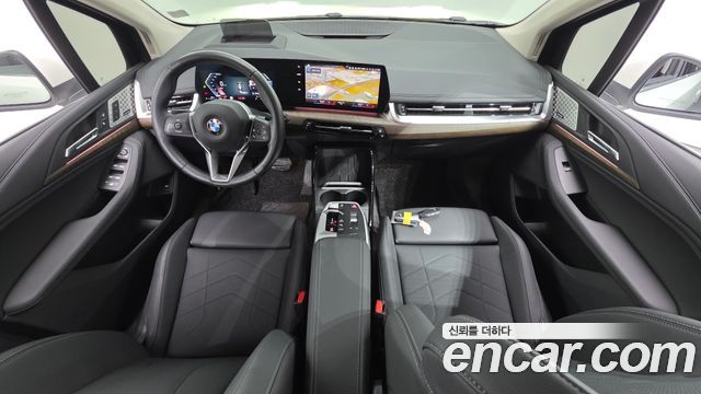 BMW 2-Series 2023 — photo 10