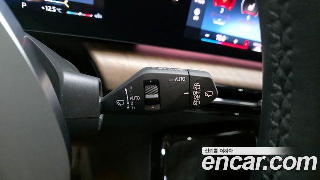 BMW 2-Series 2023 — photo 34