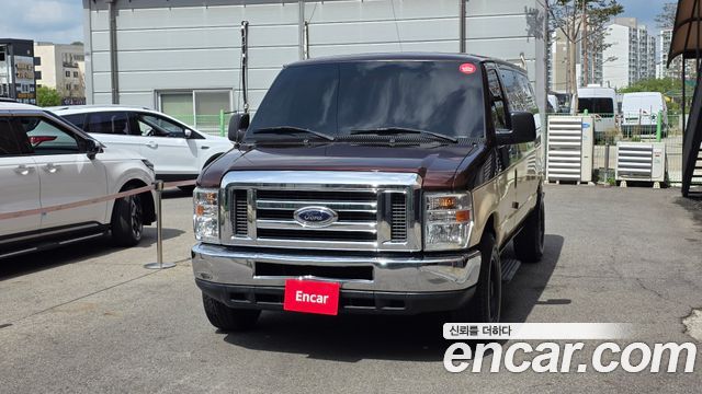 Ford E-Series 2012 — photo 3