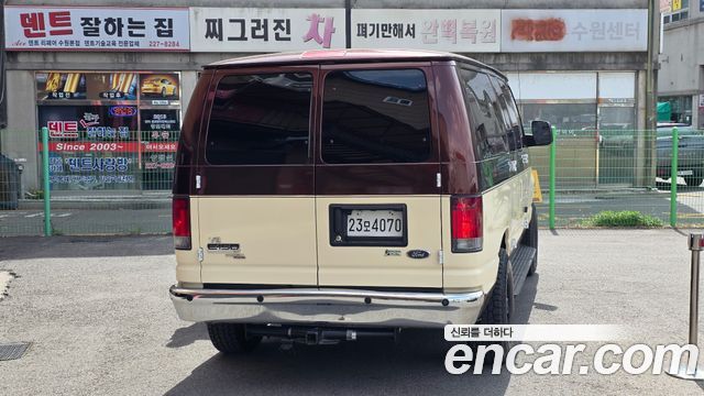 Ford E-Series 2012 — photo 4