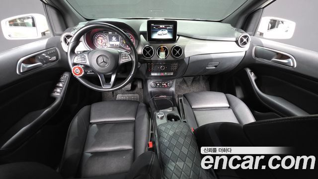 Mercedes-Benz B-Class 2016 — photo 7