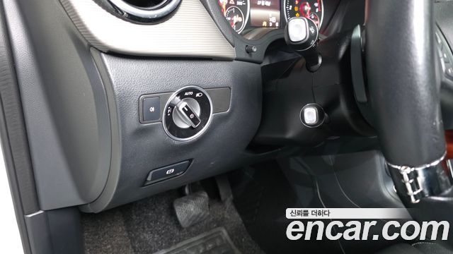 Mercedes-Benz B-Class 2016 — photo 14
