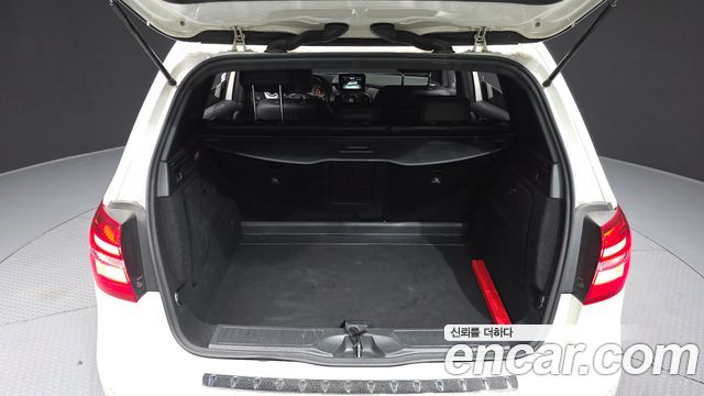 Mercedes-Benz B-Class 2016 — photo 20