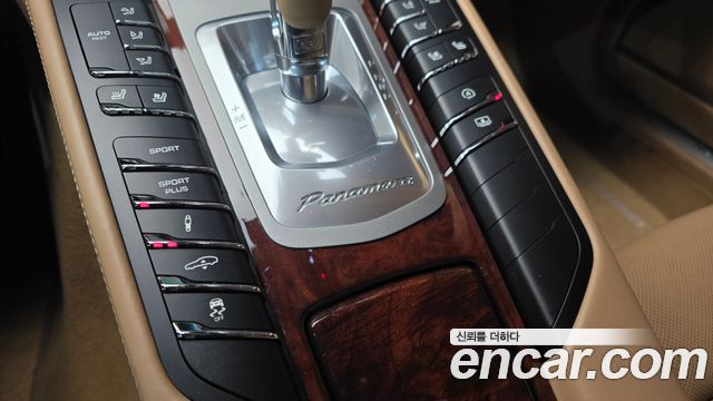 Porsche Panamera 2014 — photo 9