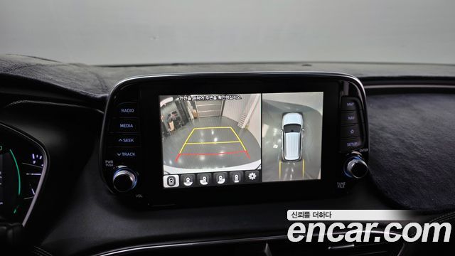 Hyundai Santafe 2019 — photo 16