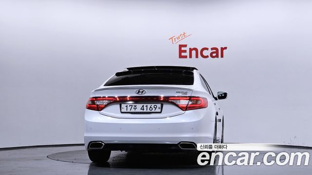 Hyundai Grandeur 2015 — photo 4