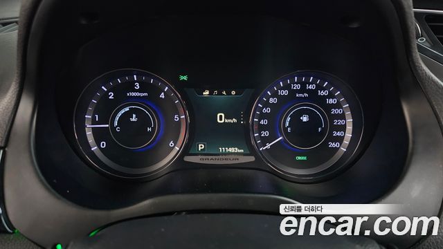 Hyundai Grandeur 2015 — photo 11
