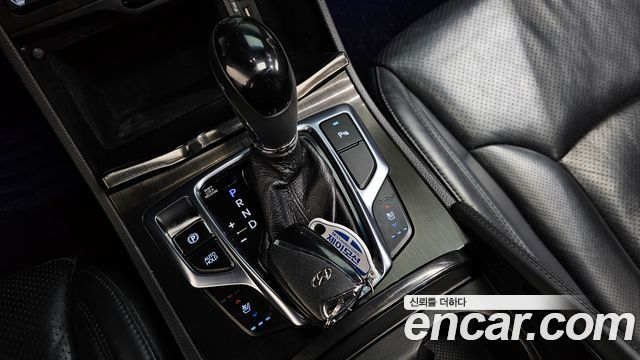 Hyundai Grandeur 2015 — photo 12