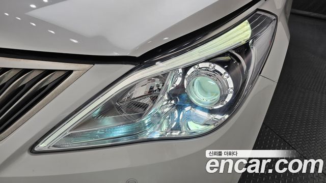 Hyundai Grandeur 2015 — photo 8