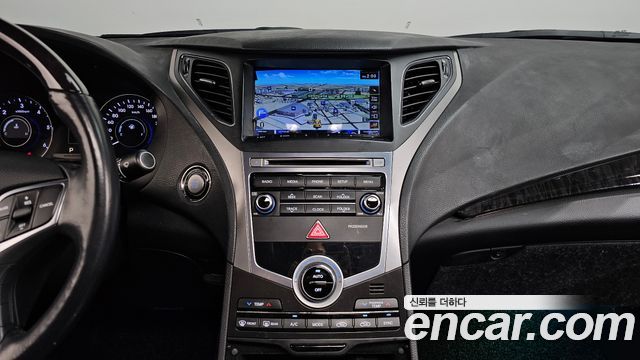 Hyundai Grandeur 2015 — photo 31