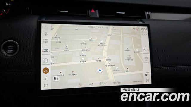 Land Rover Discovery Sport 2025 — photo 16