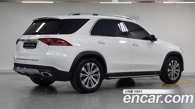 Mercedes-Benz GLE-Class 2023 — photo 2