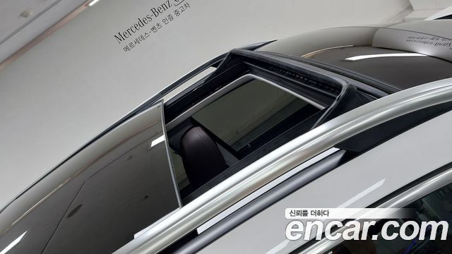 Mercedes-Benz GLE-Class 2023 — photo 12