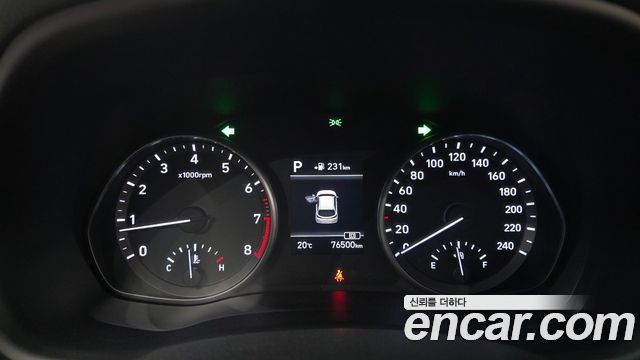 Hyundai i30 2018 — photo 11