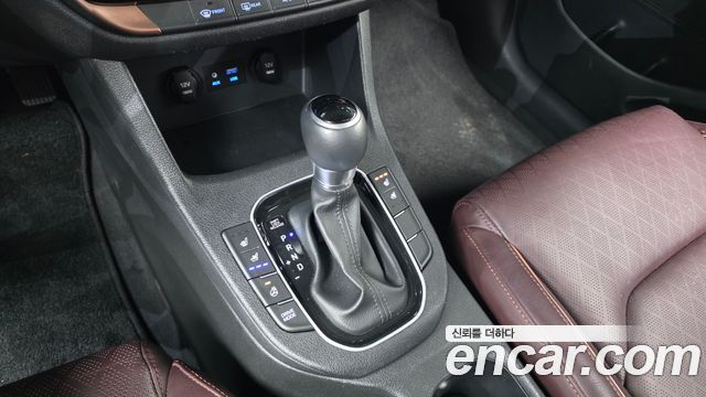 Hyundai i30 2018 — photo 12