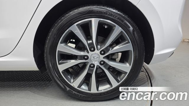 Hyundai i30 2018 — photo 7