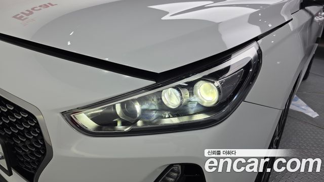 Hyundai i30 2018 — photo 8