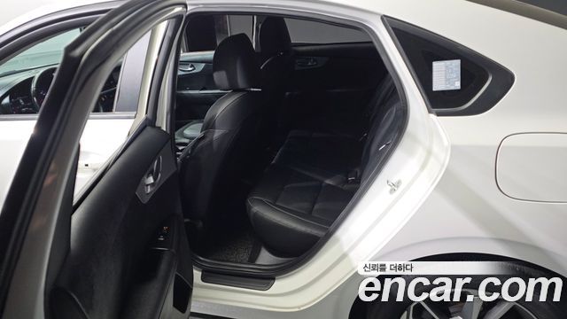 Kia K3 2022 — photo 17