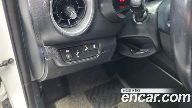 Kia K3 2022 — photo 21