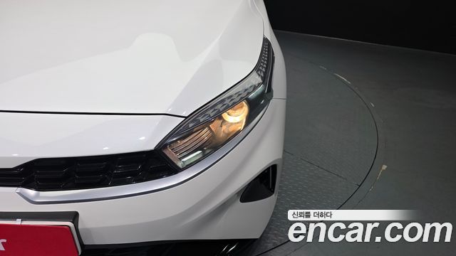 Kia K3 2022 — photo 8