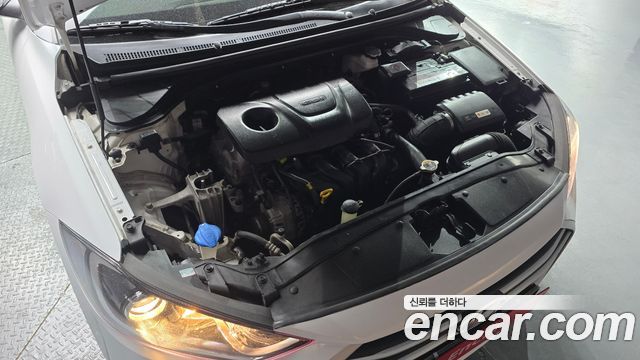 Hyundai AVANTE 2018 — photo 6