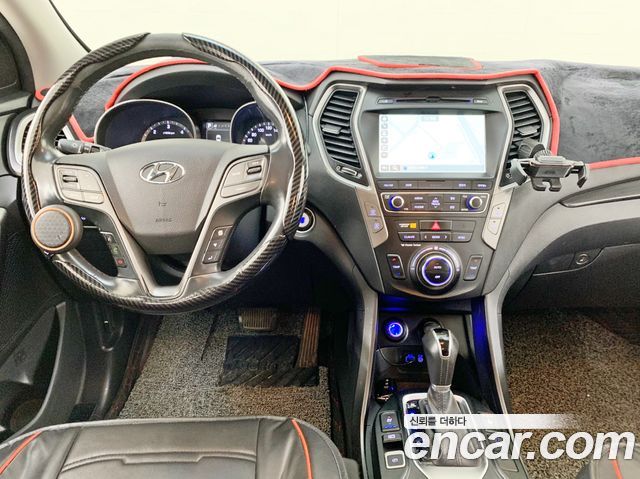 Hyundai Santafe 2018 — photo 12