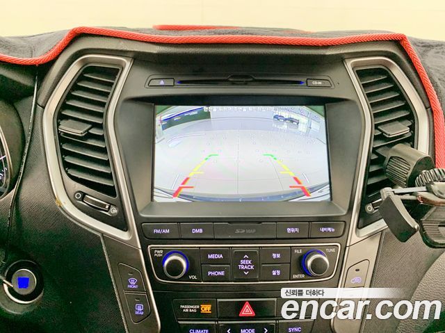 Hyundai Santafe 2018 — photo 13