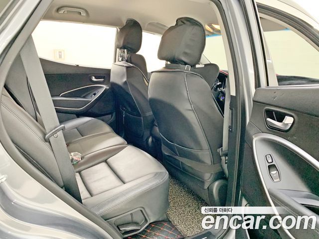 Hyundai Santafe 2018 — photo 15