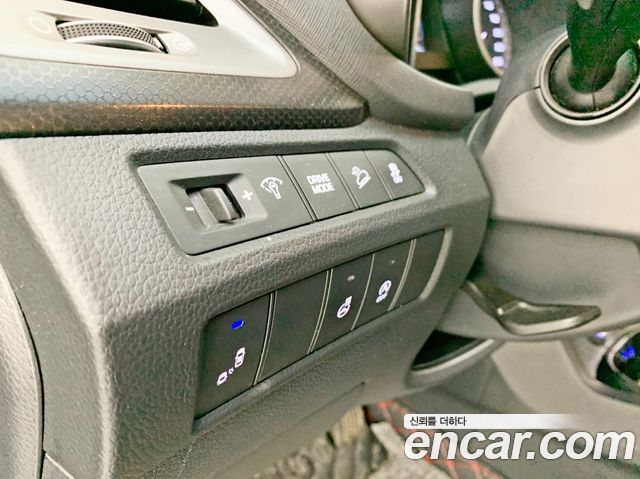Hyundai Santafe 2018 — photo 17