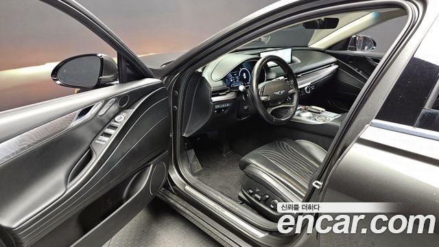 Genesis G80 2022 — photo 13
