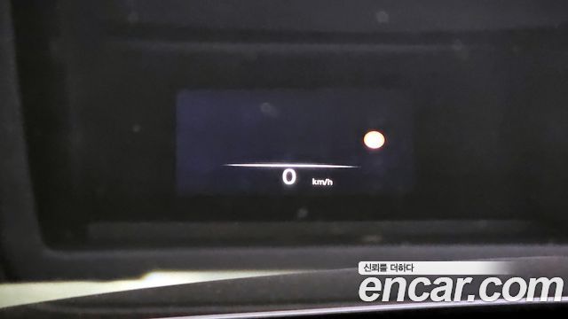 Genesis G80 2022 — photo 24