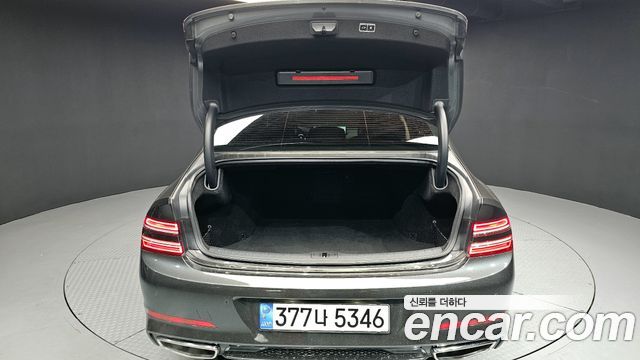 Genesis G80 2022 — photo 26