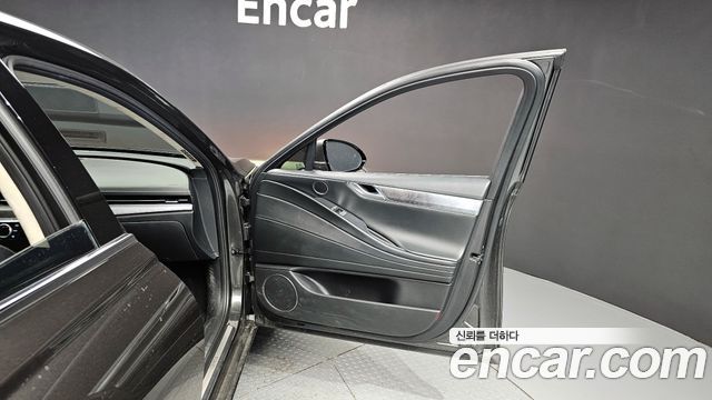 Genesis G80 2022 — photo 15