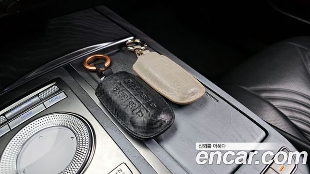 Genesis G80 2022 — photo 32