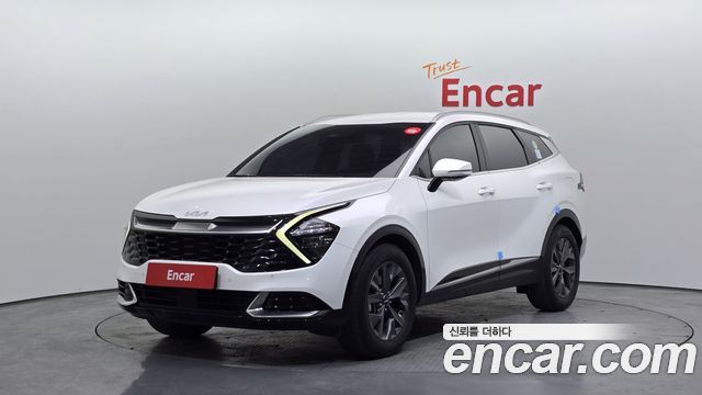 Kia Sportage 2023 — photo 1