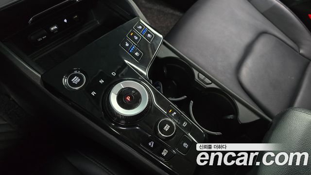 Kia Sportage 2023 — photo 9