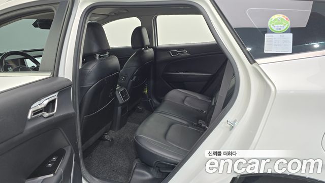 Kia Sportage 2023 — photo 11