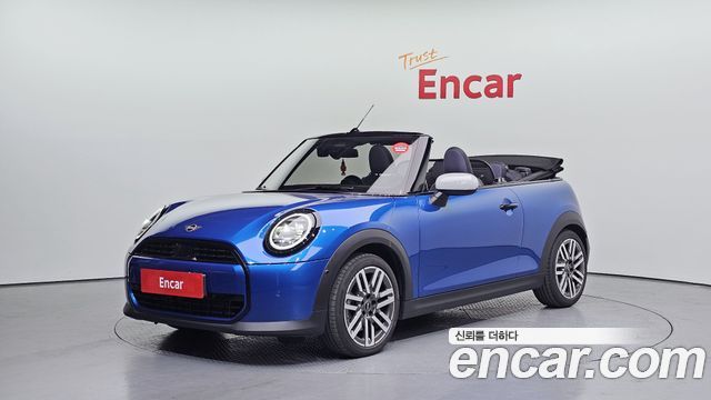Mini Cooper Convertible 2025 — photo 1