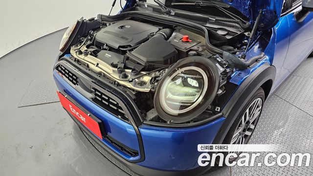 Mini Cooper Convertible 2025 — photo 6