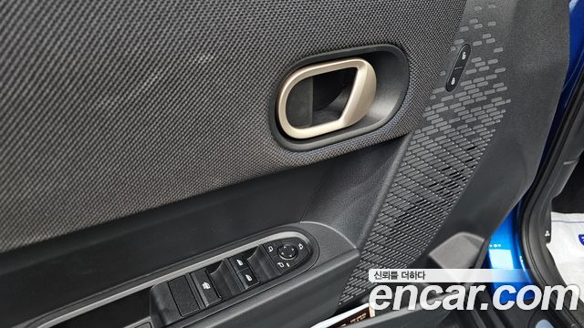 Mini Cooper Convertible 2025 — photo 12