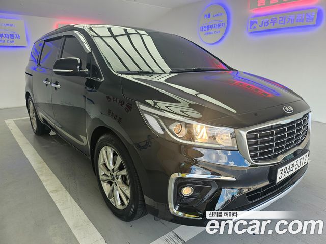 Kia Canival 2019 — photo 3