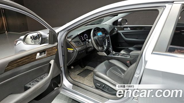 Hyundai Sonata 2016 — photo 13